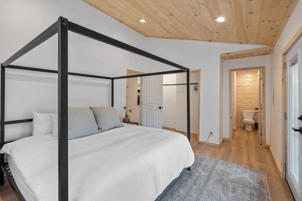 New! Modern Cabin With Two Decks, Bar & Game Room! Gatlinburg Εξωτερικό φωτογραφία